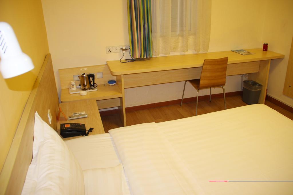 7Days Inn Wuhan Zongguan Room photo