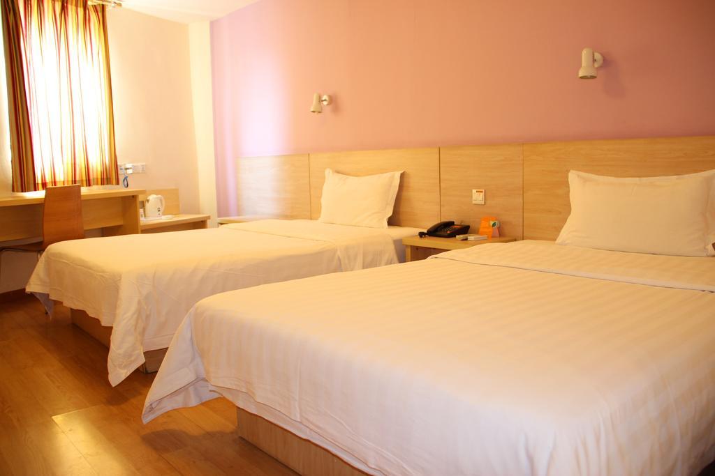 7Days Inn Wuhan Zongguan Room photo