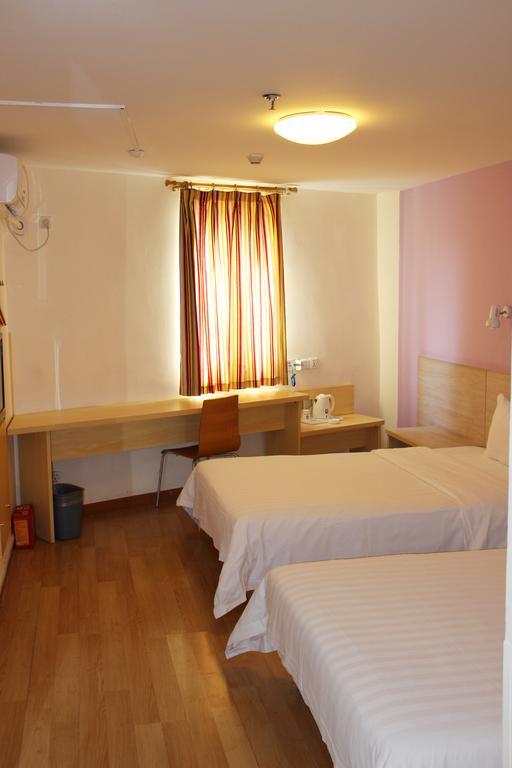 7Days Inn Wuhan Zongguan Exterior photo